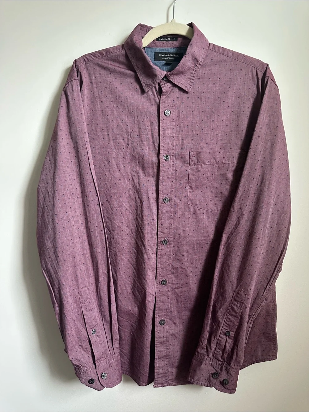 Banana Republic Men's M Burgundy 100% Organic Cotton Button-Up Geometric Pattern